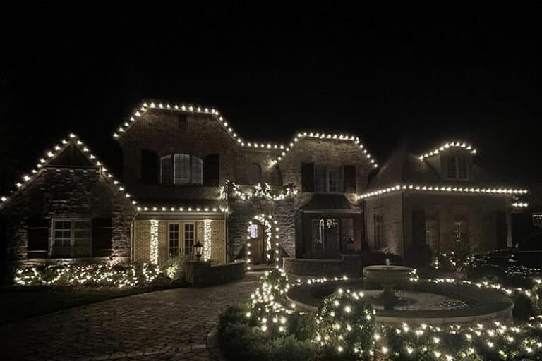 CHRISTMAS LIGHT INSTALLATION SERVICE IN KNOXVILLE TN 12